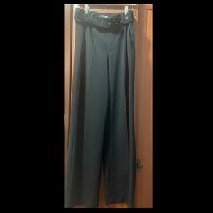 NWOT Fashionnova Belted Pants